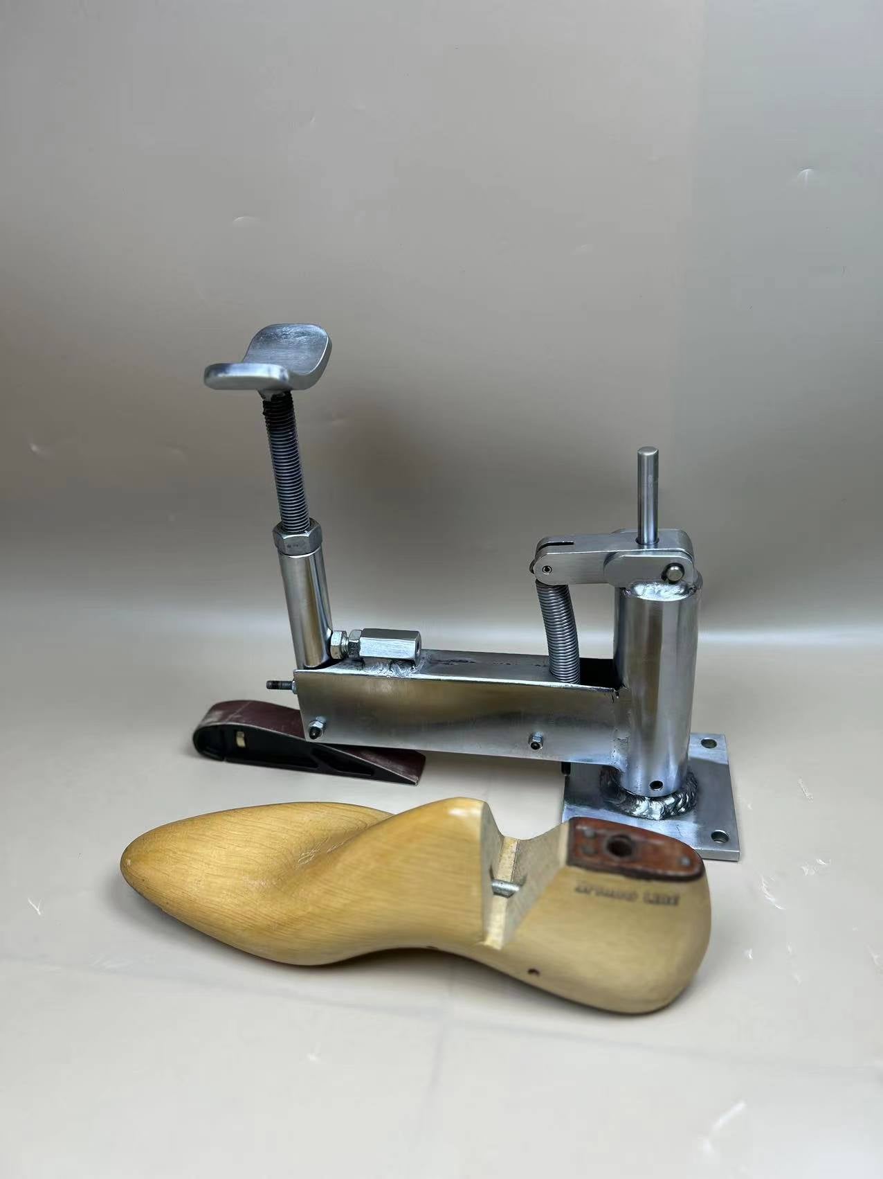 Cobbler Table-top&Bench Shoe Jack