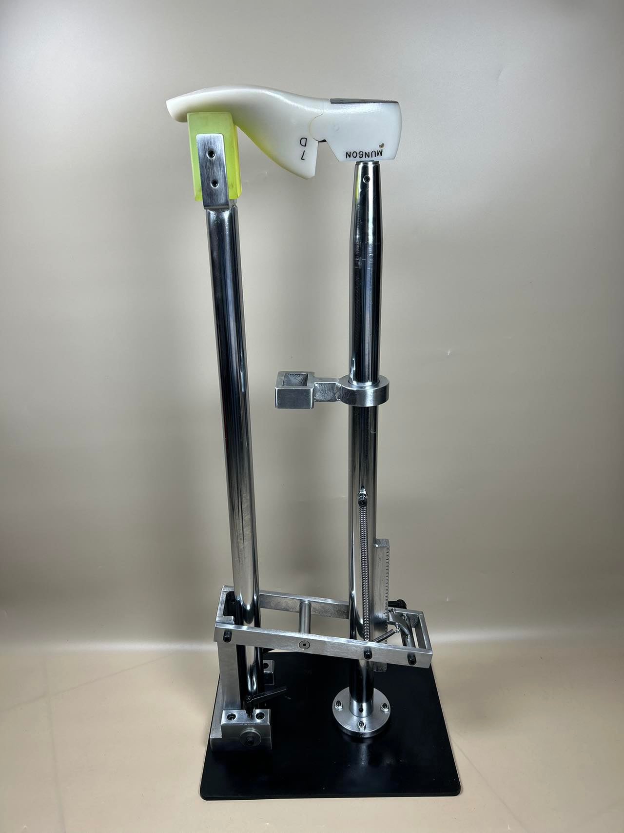 Robust Boot seaming Repairing Lasting Jack
