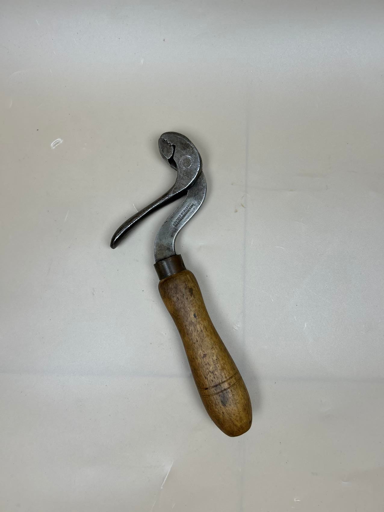 Bull Dog Pliers