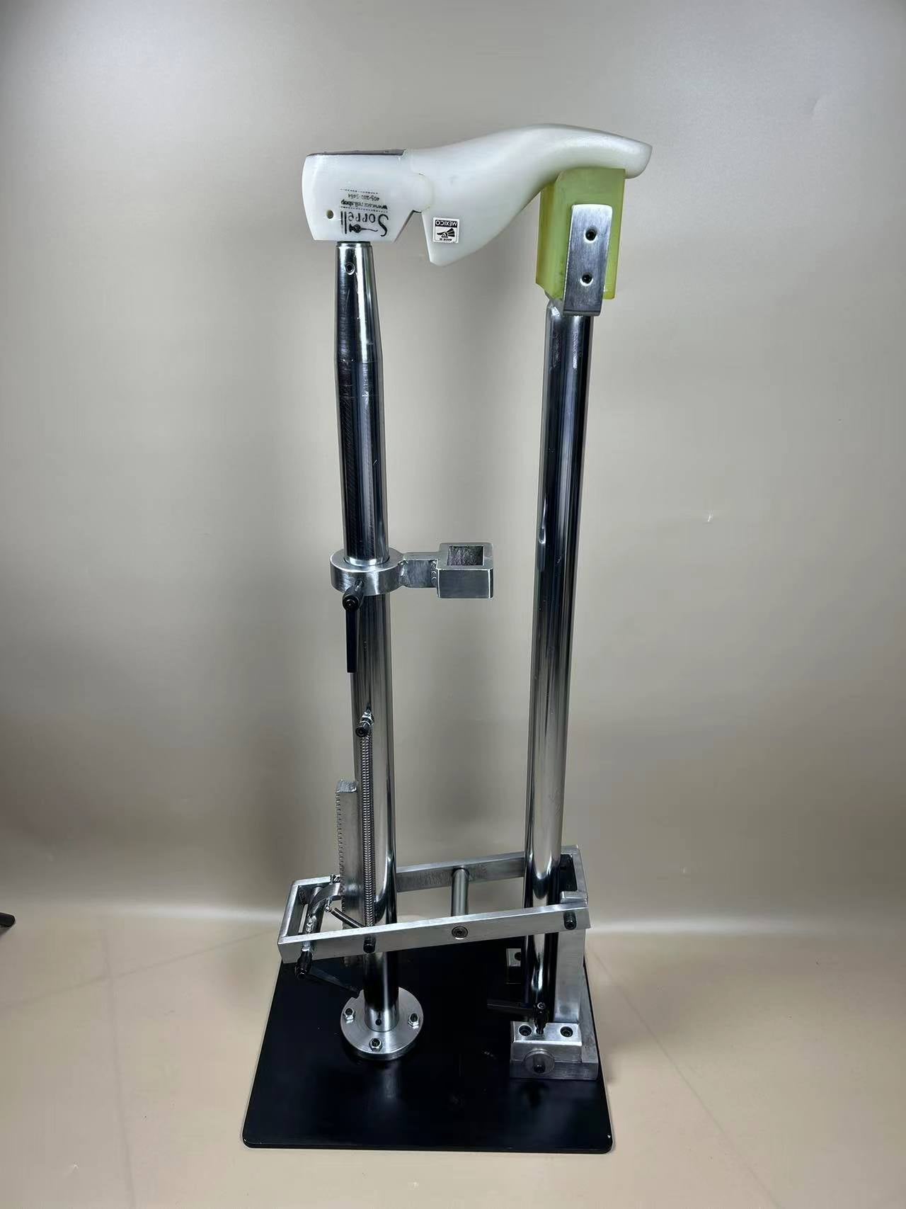 Robust Boot seaming Repairing Lasting Jack