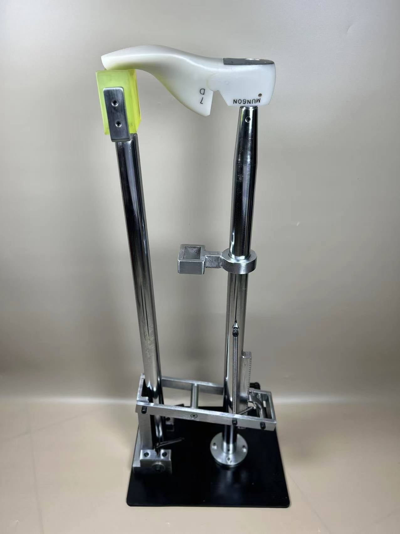 Robust Boot seaming Repairing Lasting Jack