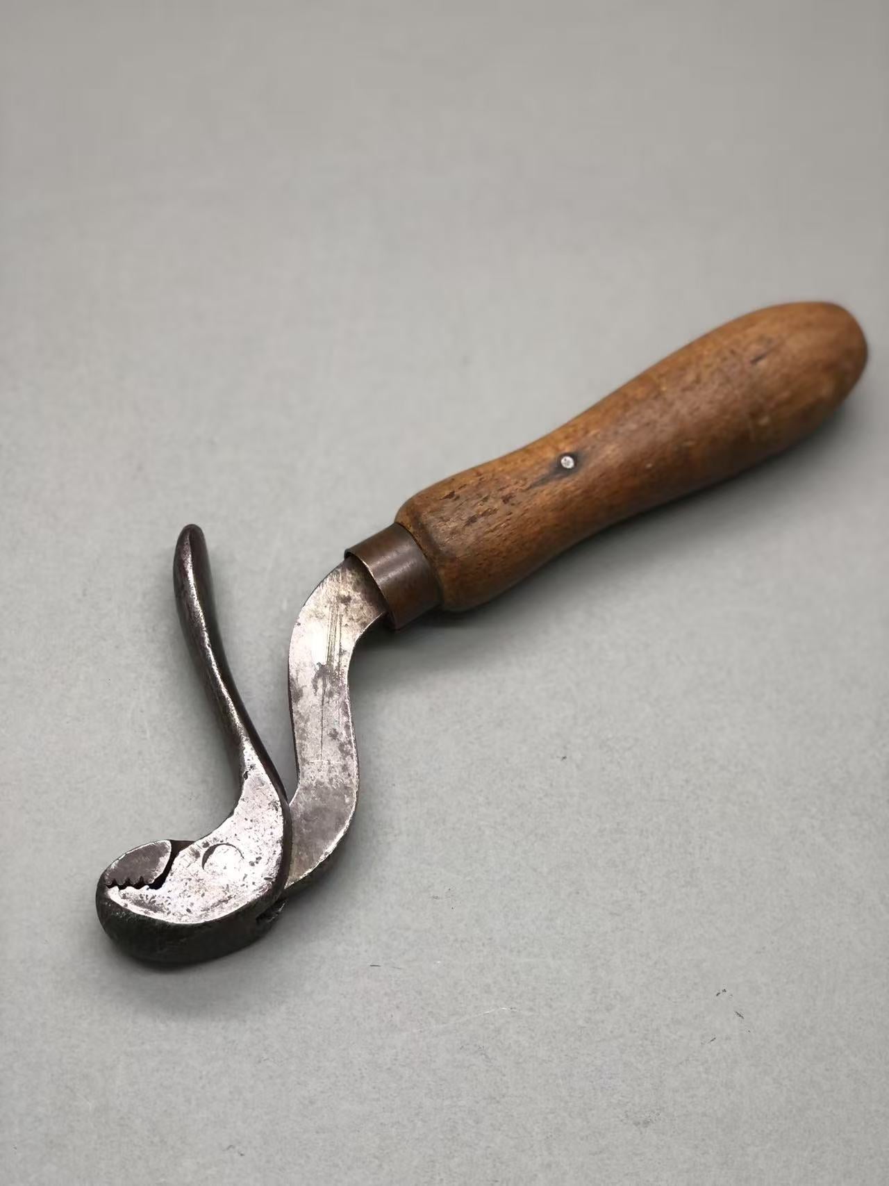 Bull Dog Pliers