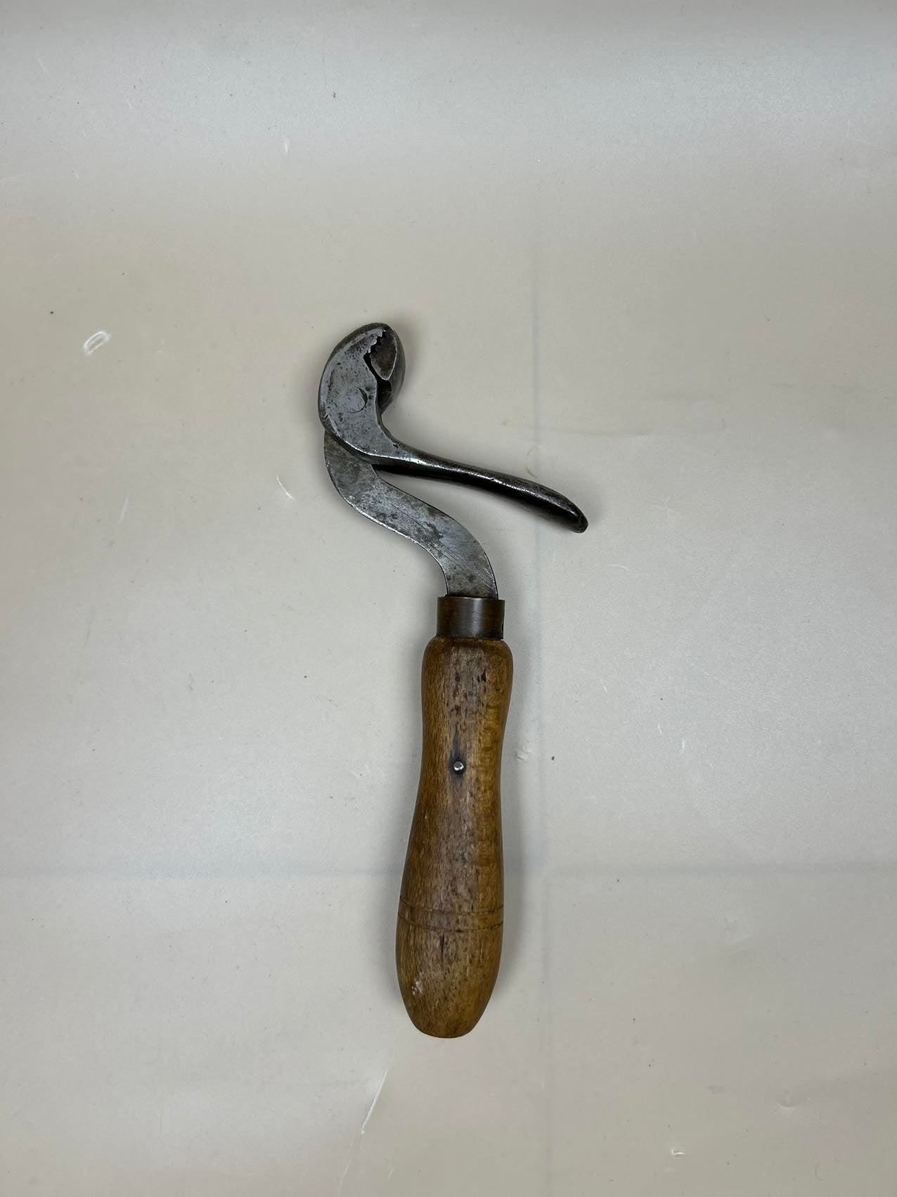 Bull Dog Pliers