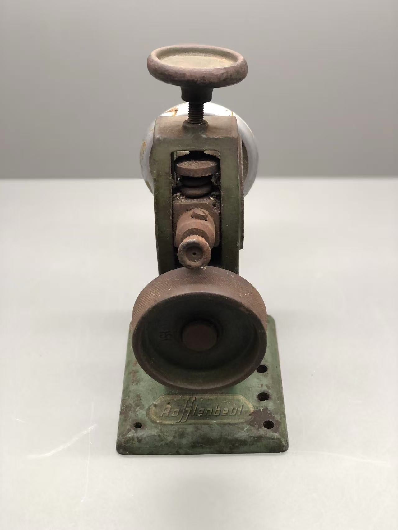 German Rafflenbeul mikon Fudge wheel machine with one wheel in 10spi.
