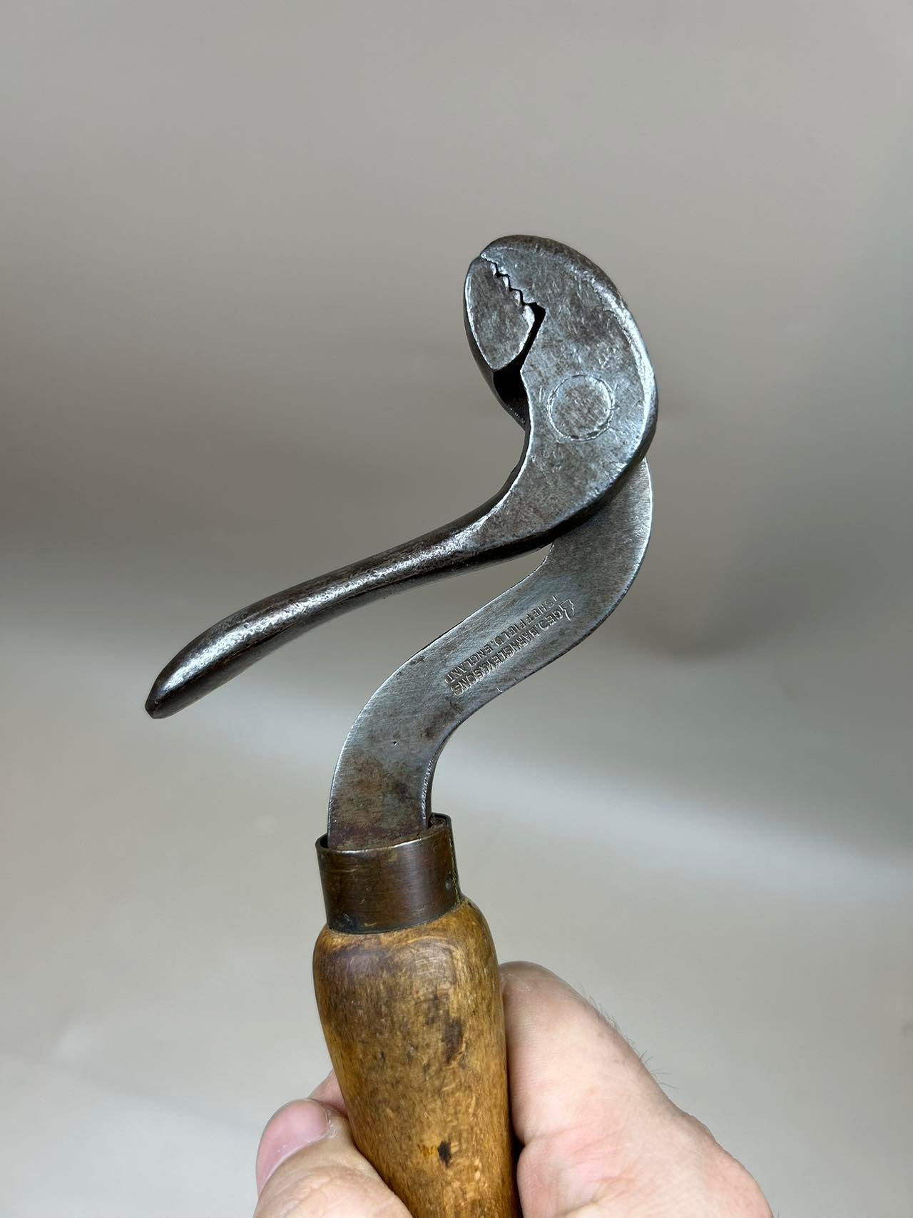 Bull Dog Pliers