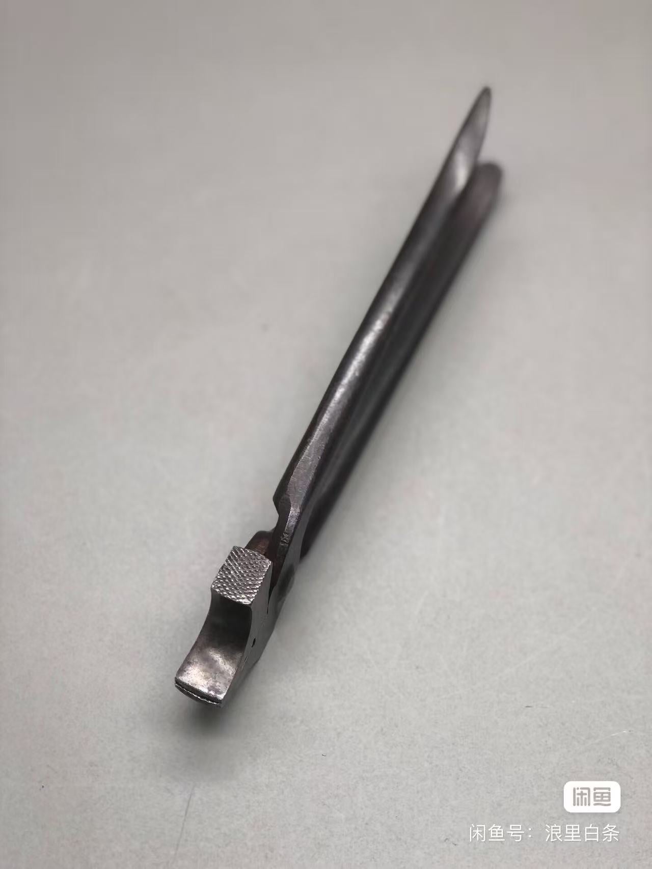 E.A. Berg Eskilstuna Sweden 502 Lasting plier