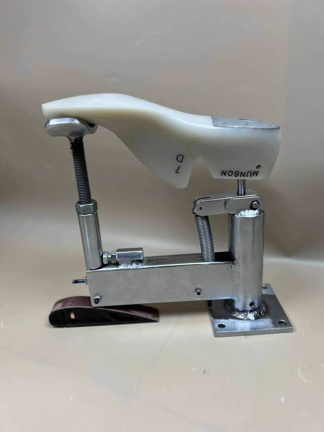 Cobbler Table-top&Bench Shoe Jack