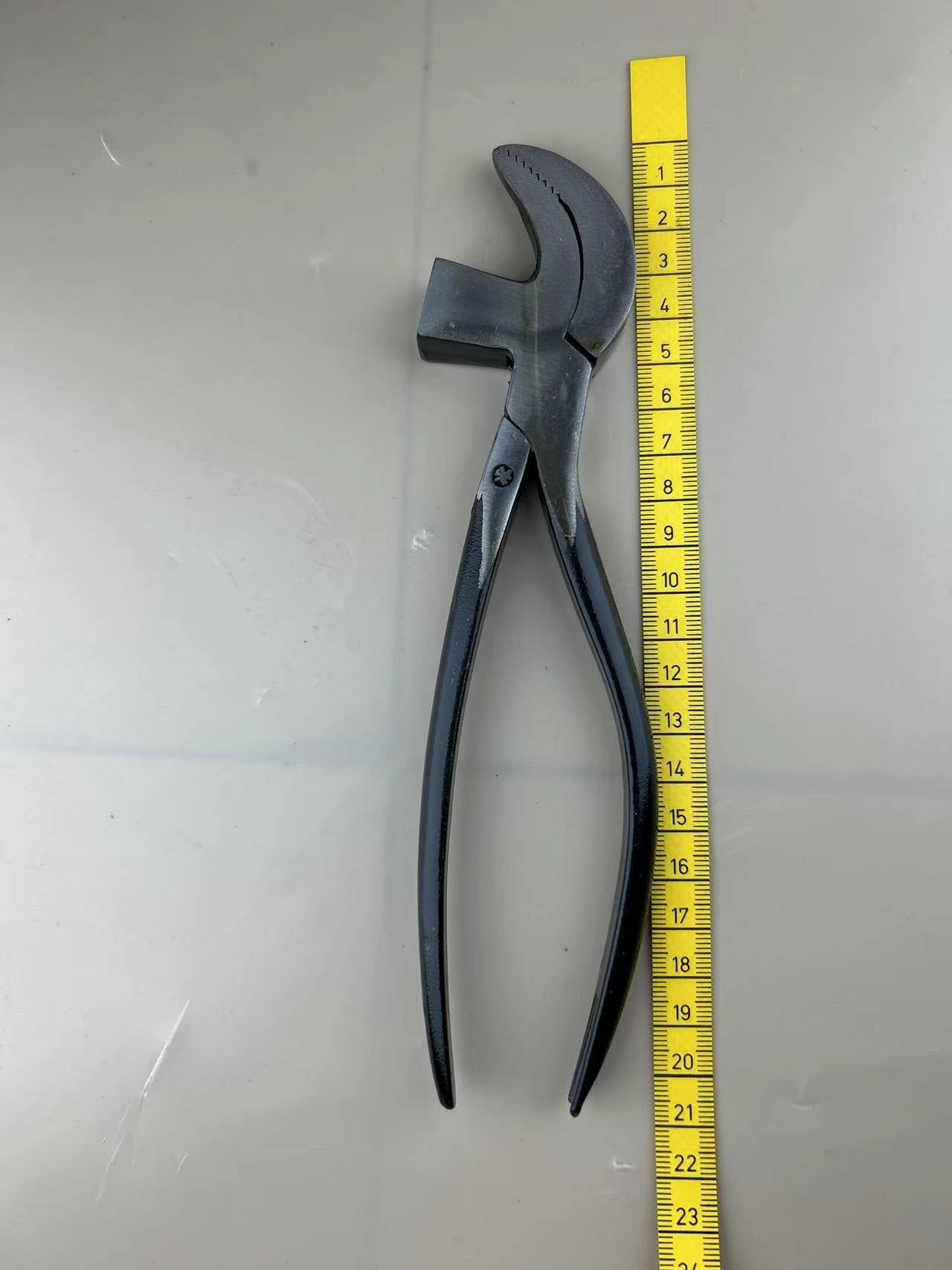 Shoemaker lasting pliers, narrow 3 mm