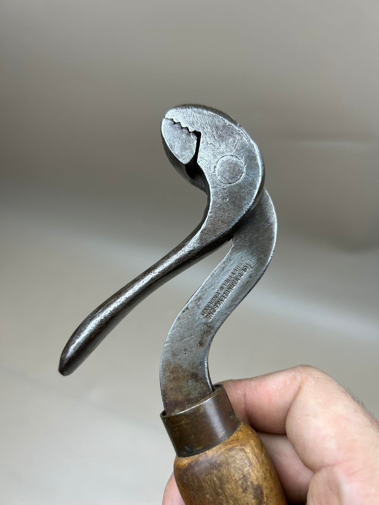 Bull Dog Pliers