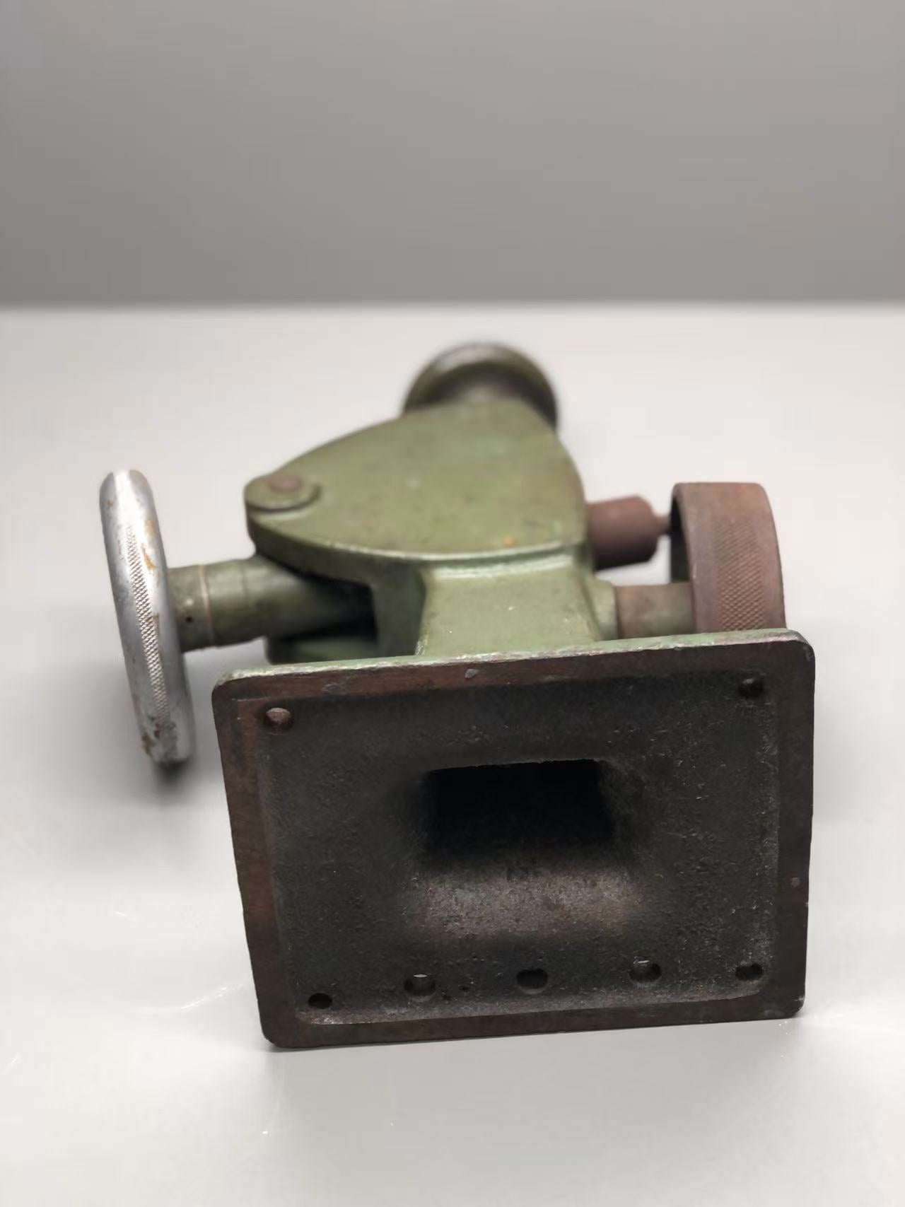 German Rafflenbeul mikon Fudge wheel machine with one wheel in 10spi.