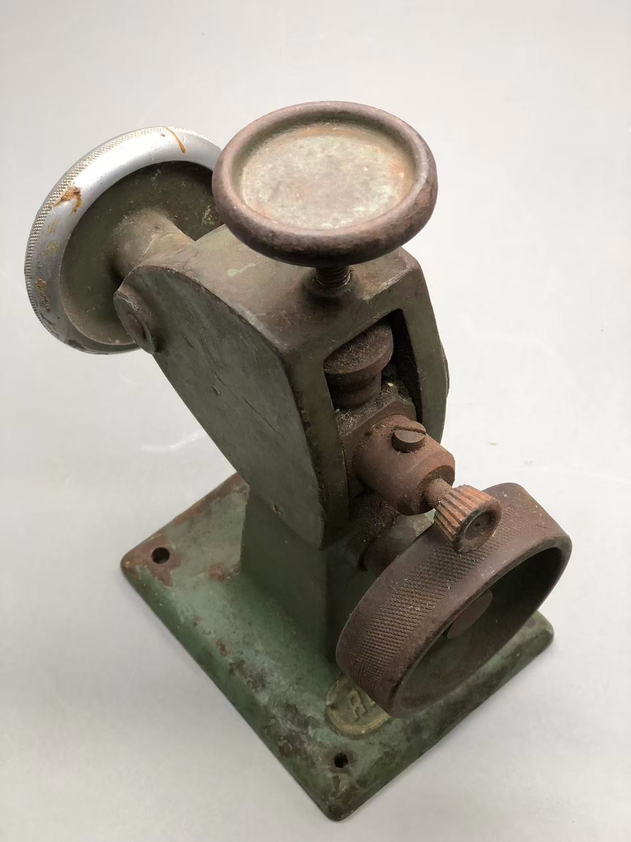 German Rafflenbeul mikon Fudge wheel machine with one wheel in 10spi.