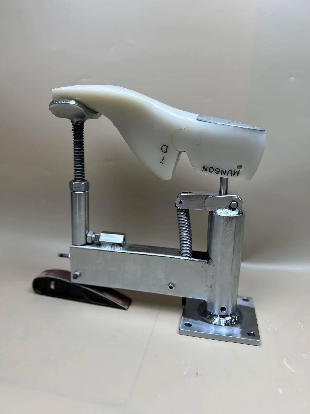 Cobbler Table-top&Bench Shoe Jack