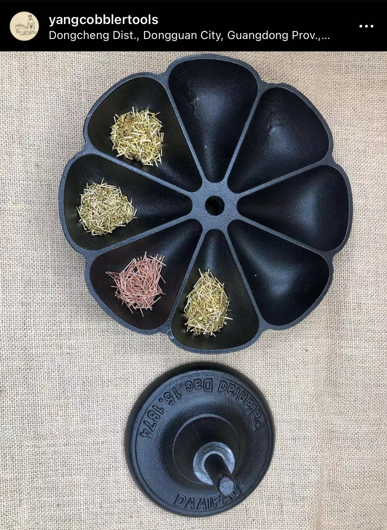 Cast Iron Rotating Cobblers Nail Cup