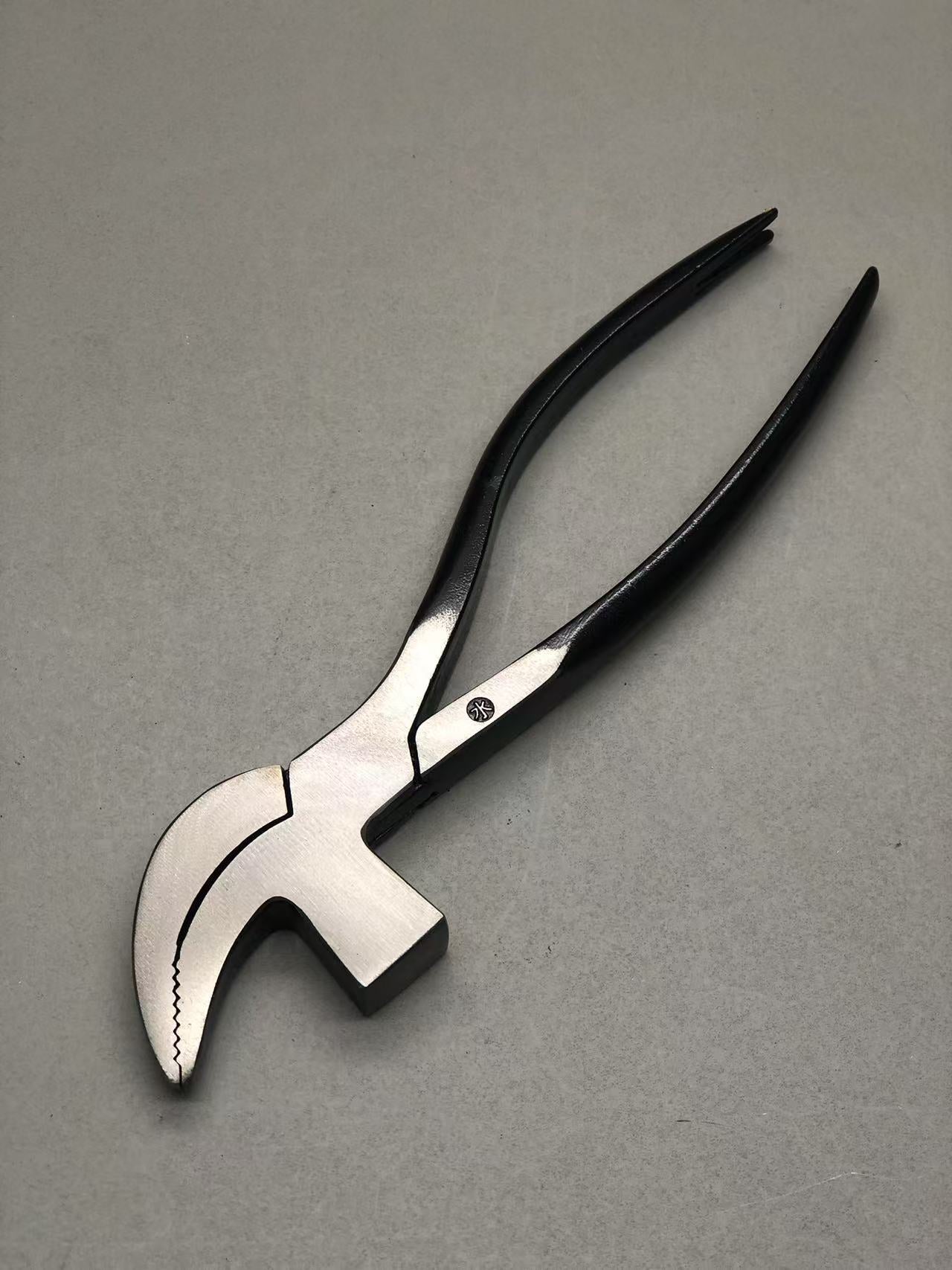 Shoemaker lasting pliers, narrow 3 mm